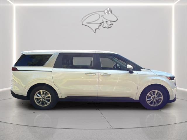 2022 Kia Carnival LXS