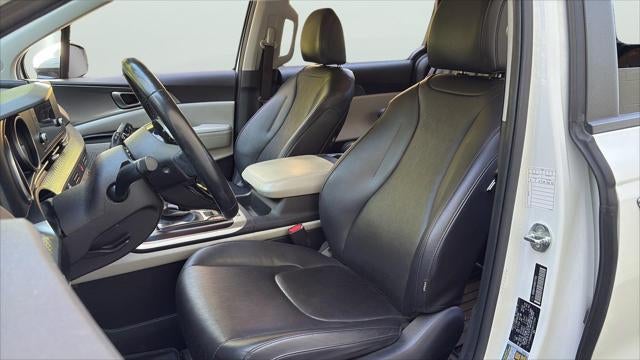 2022 Kia Carnival LXS