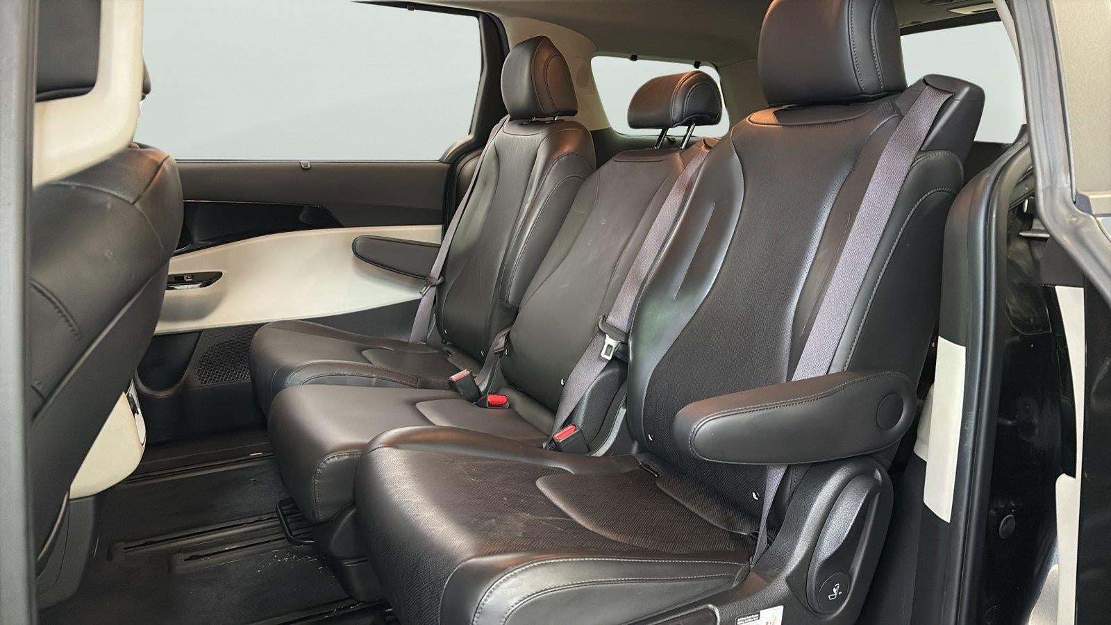 2022 Kia Carnival EX