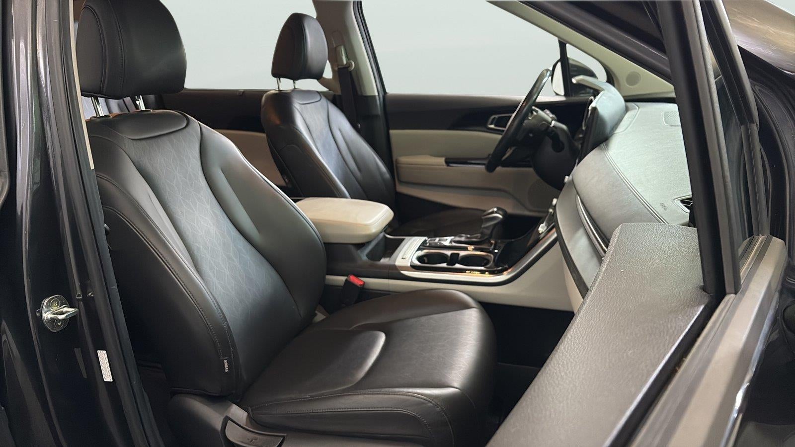 2022 Kia Carnival EX