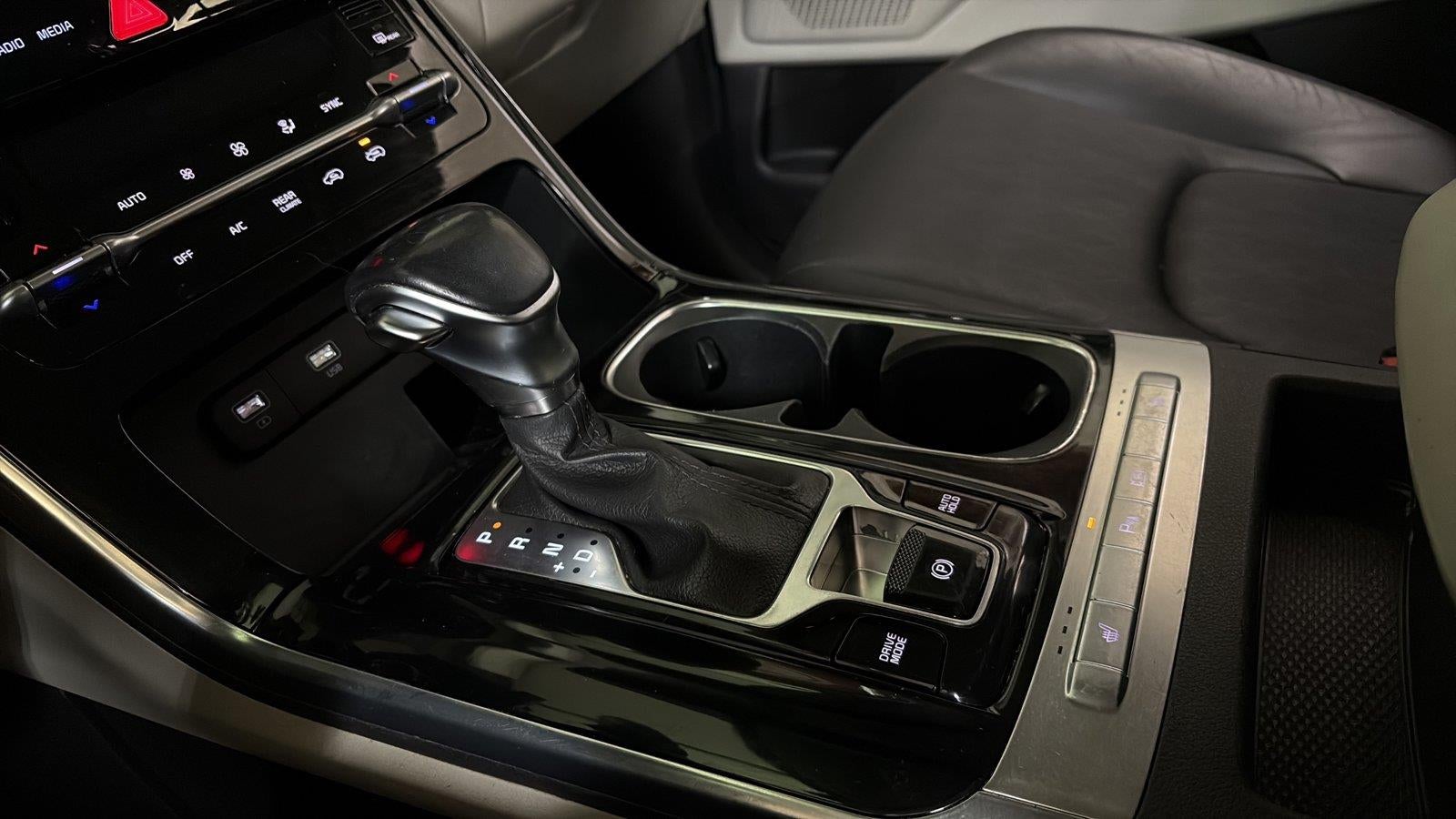 2022 Kia Carnival EX