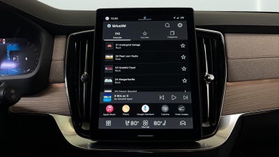 2025 Volvo XC90 Plus