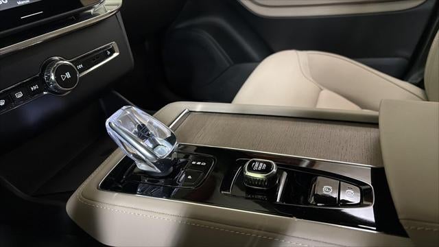 2025 Volvo XC90 Plus