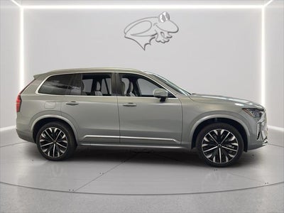 2025 Volvo XC90 Plus