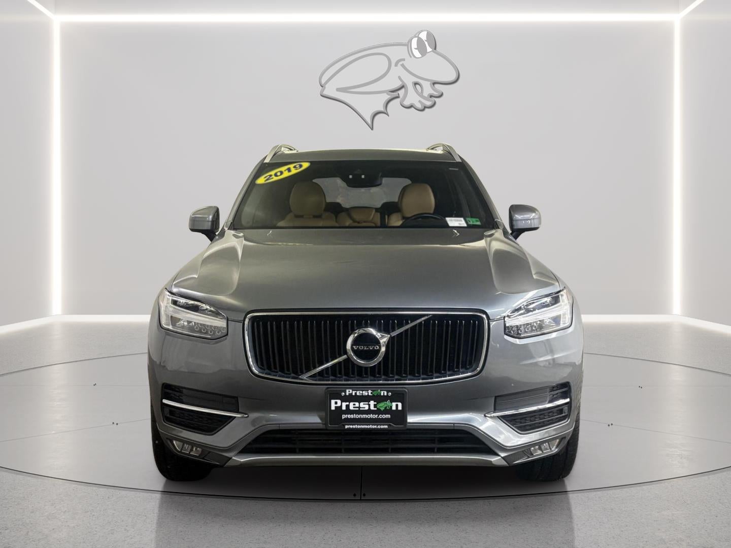 2019 Volvo XC90 Momentum