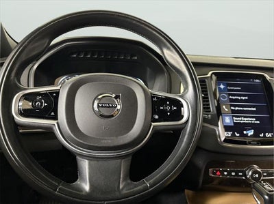 2019 Volvo XC90 Momentum