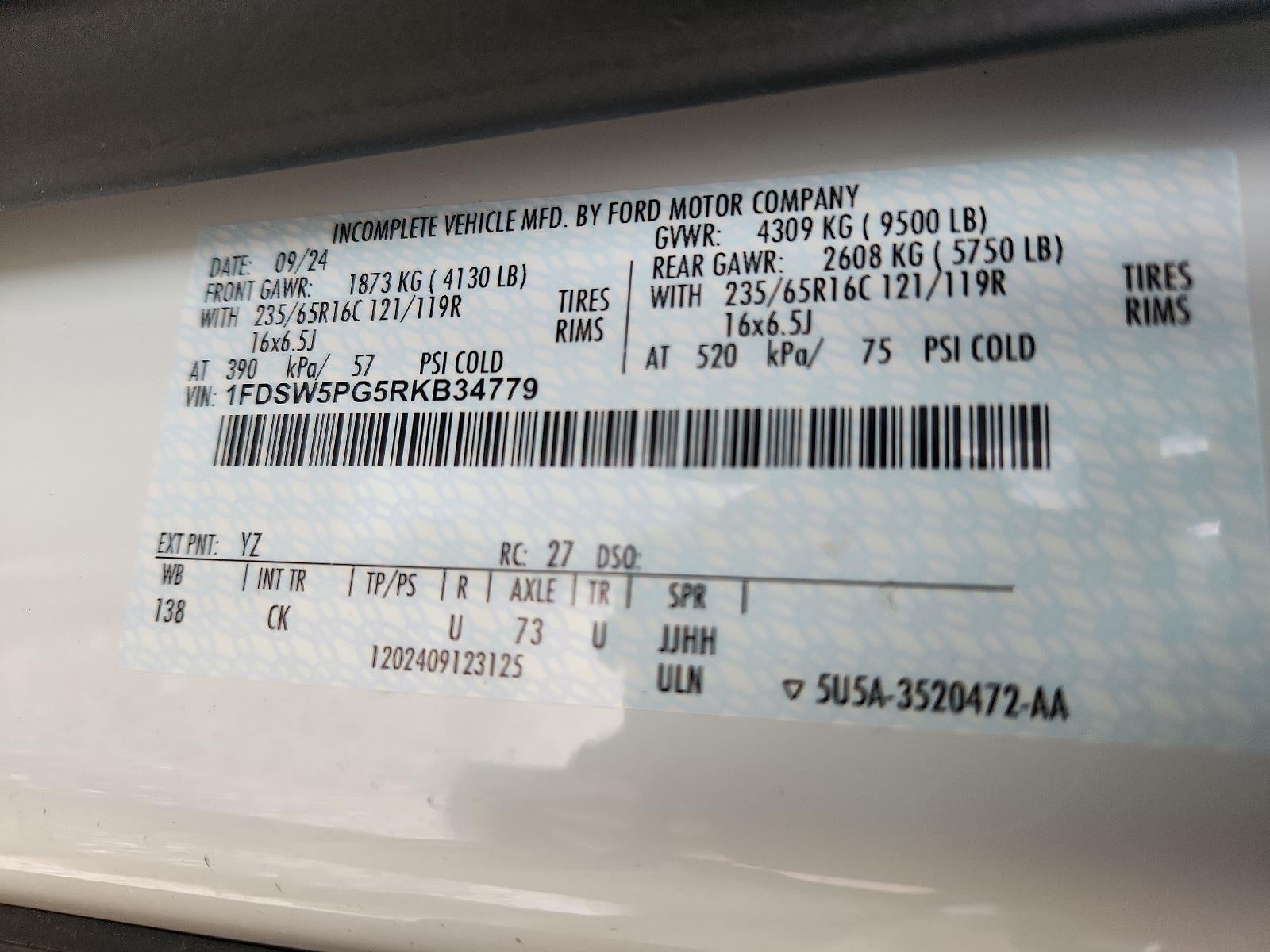 2024 Ford Transit Cutaway Base