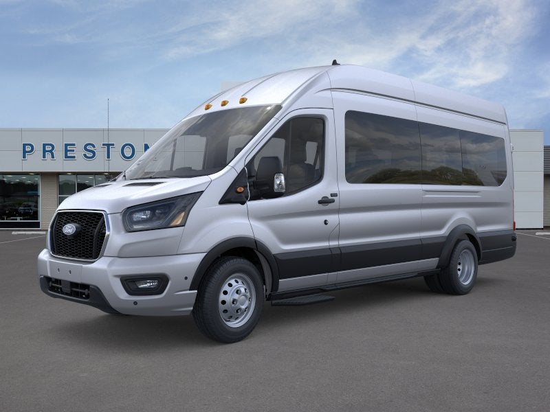 2026 Ford Transit Passenger Wagon XLT