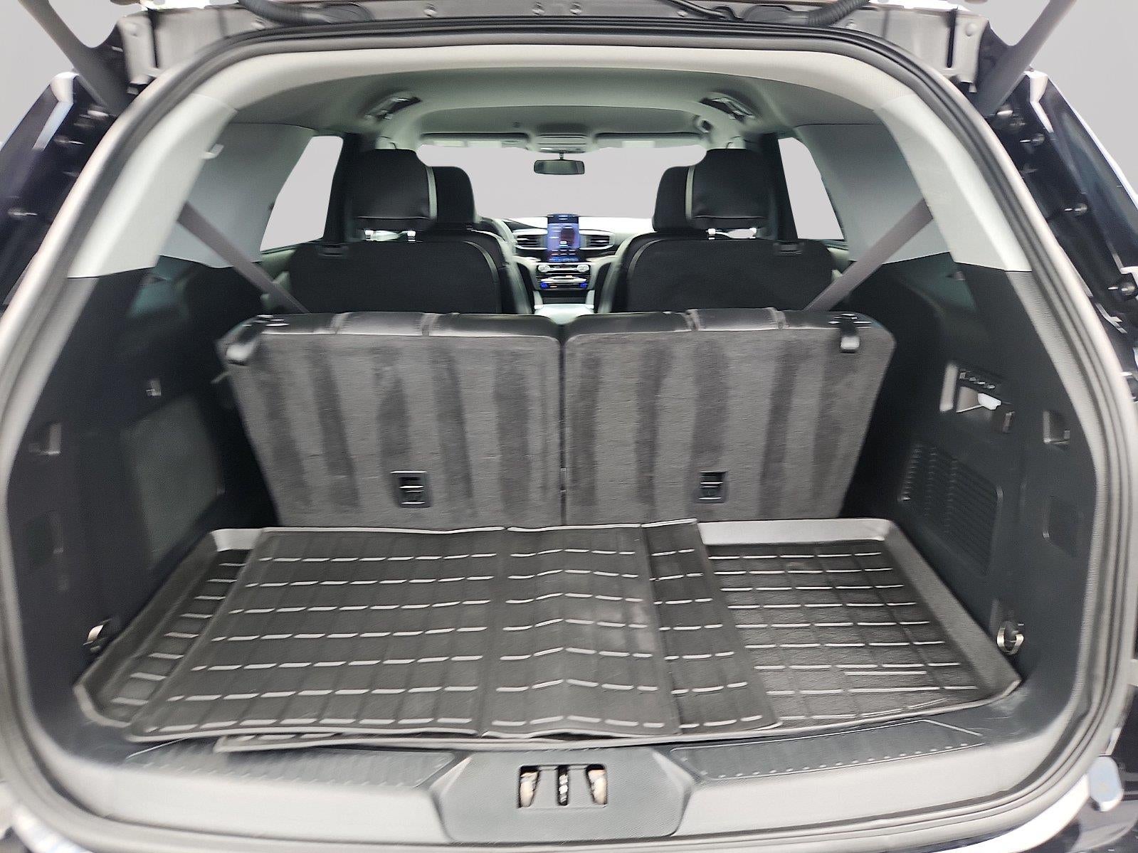 2022 Ford EXPLORER Base