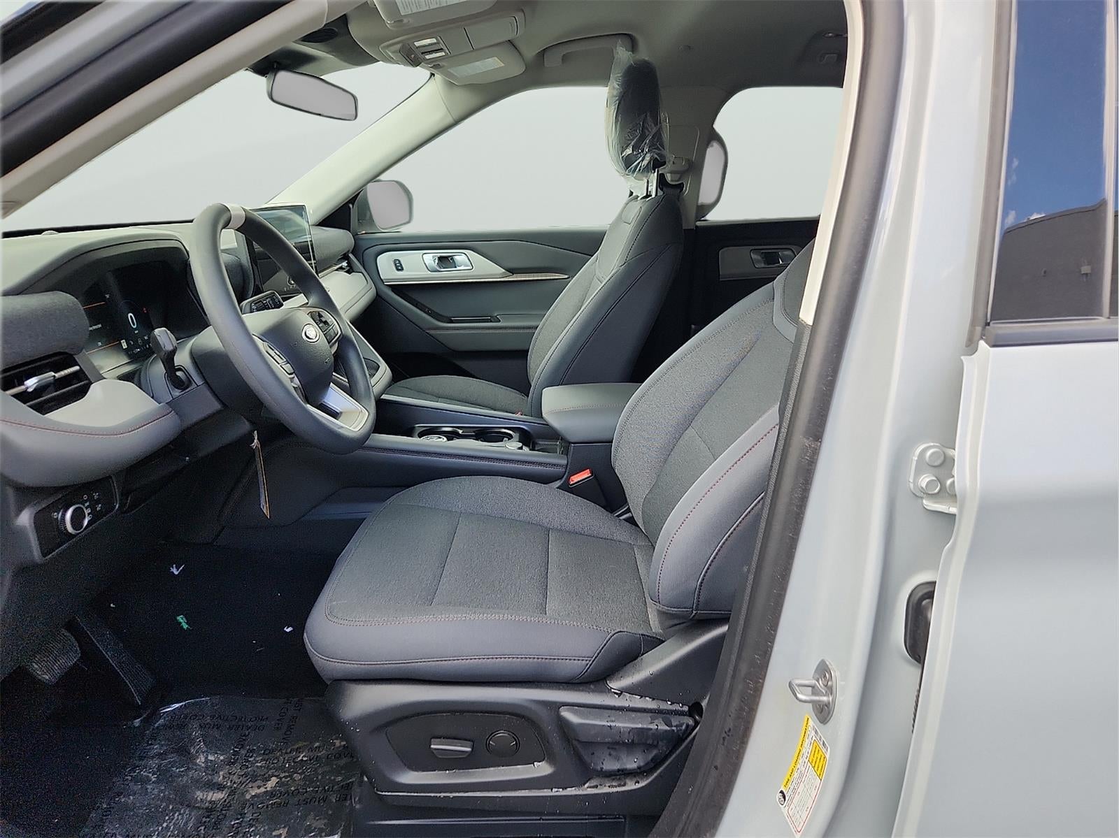 2026 Ford Explorer Active w/100A Pkg