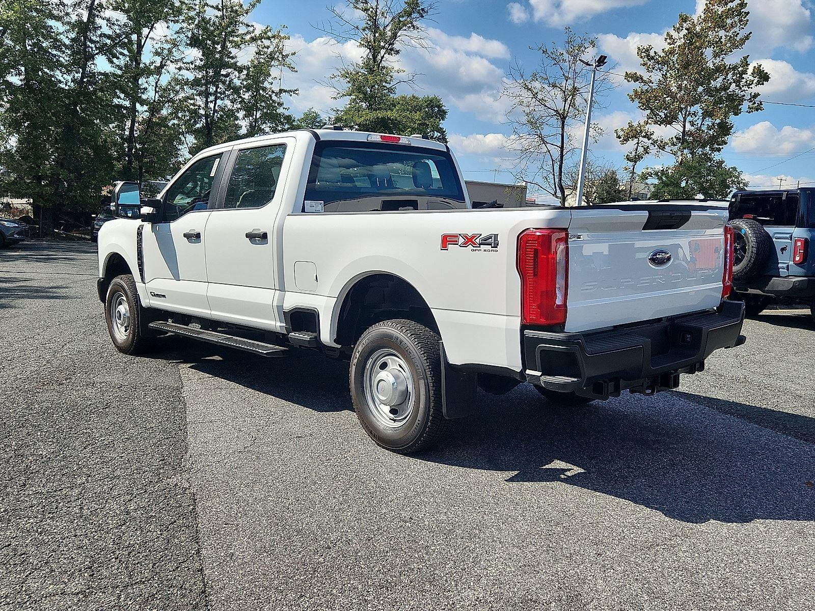 2025 Ford Super Duty F-350 XL