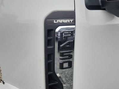2027 Ford Super Duty F-450 Drw Lariat