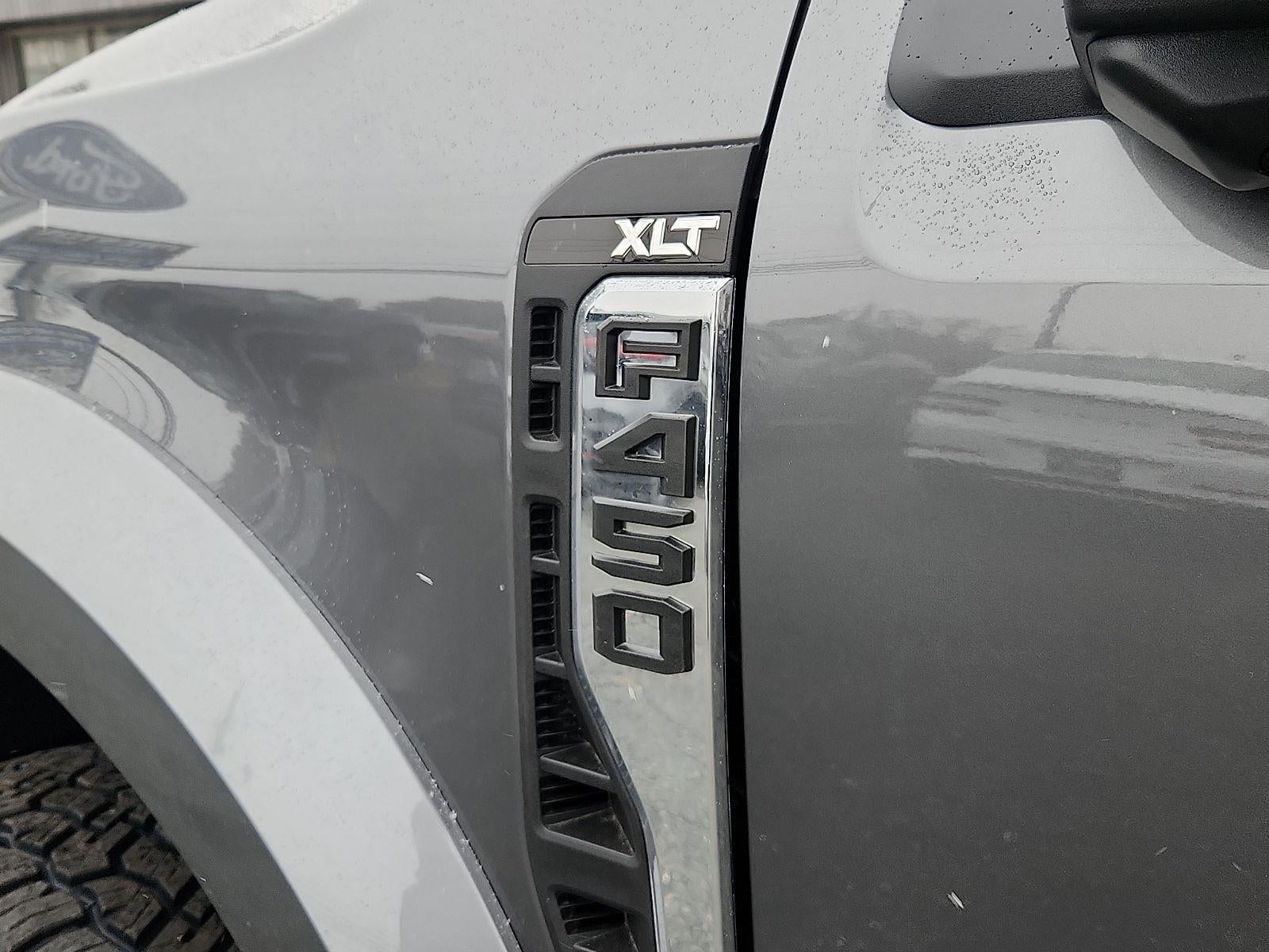 2026 Ford Super Duty F-450 DRW XLT