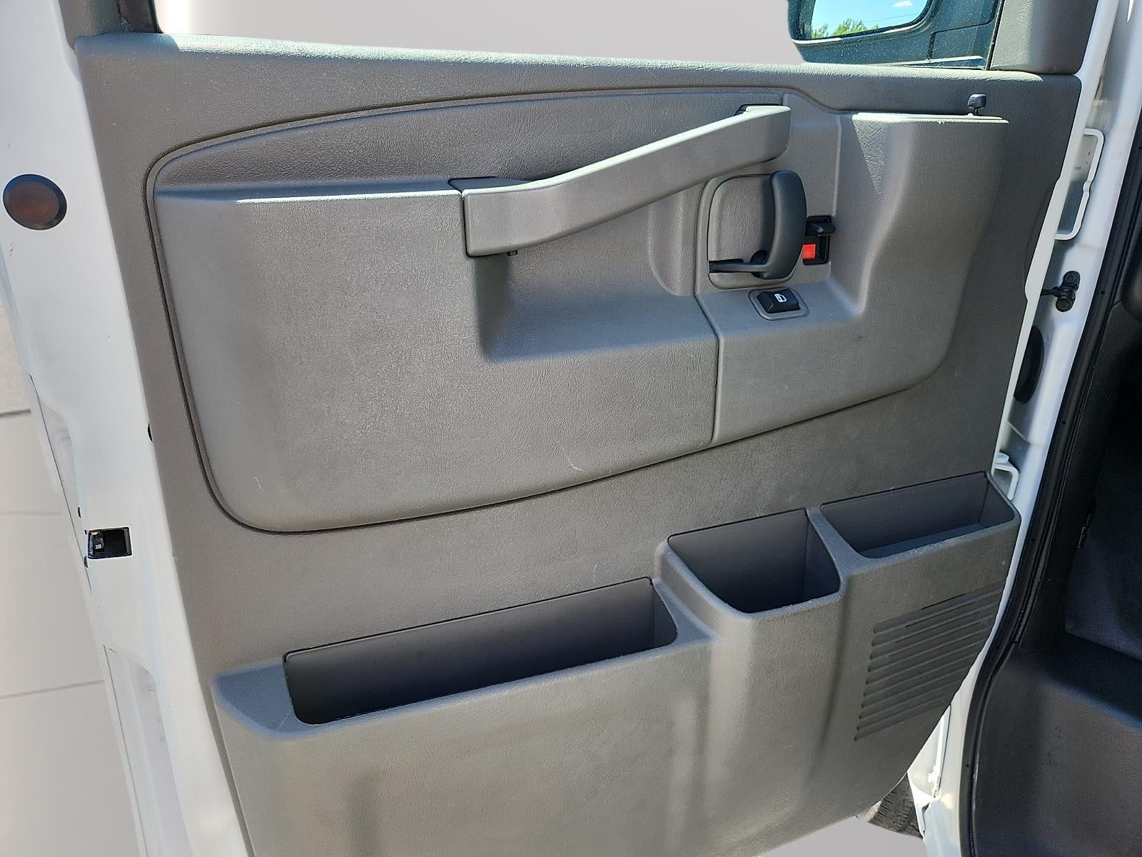 2023 GMC Savana Cargo Van Base