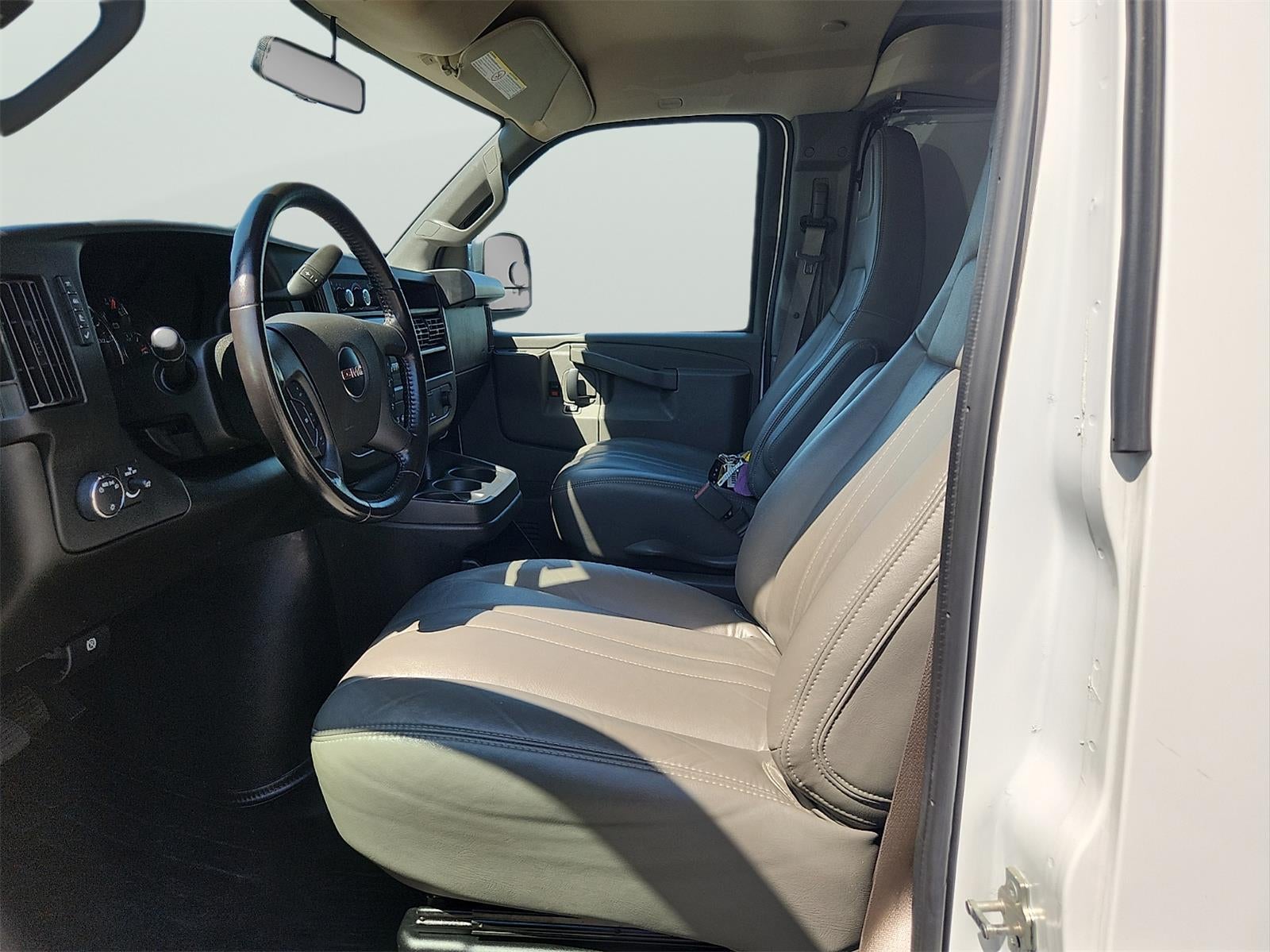 2023 GMC Savana Cargo Van Base