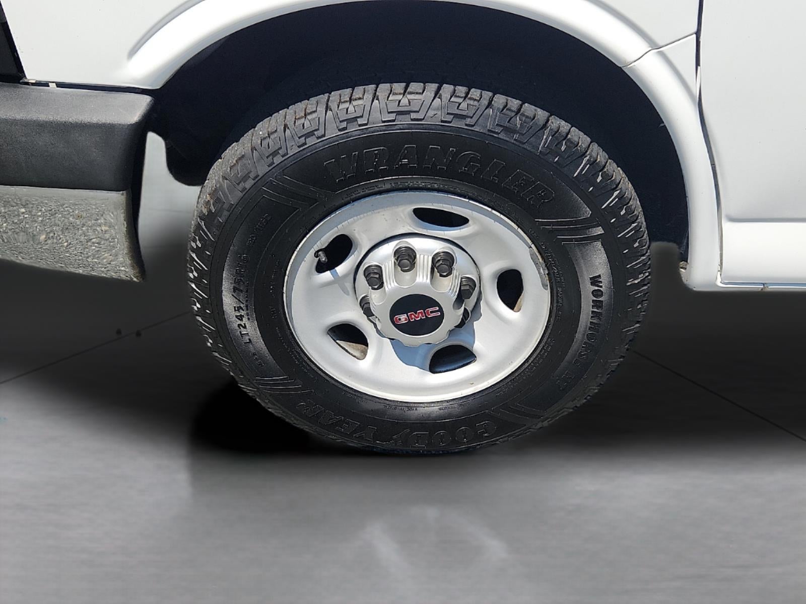 2015 GMC Savana Cargo Van Base