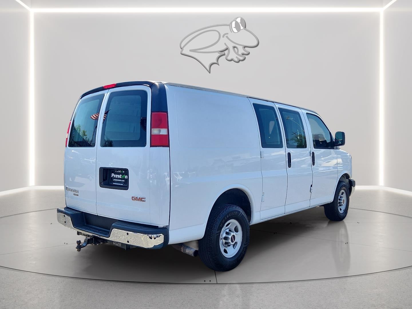 2015 GMC Savana Cargo Van Base