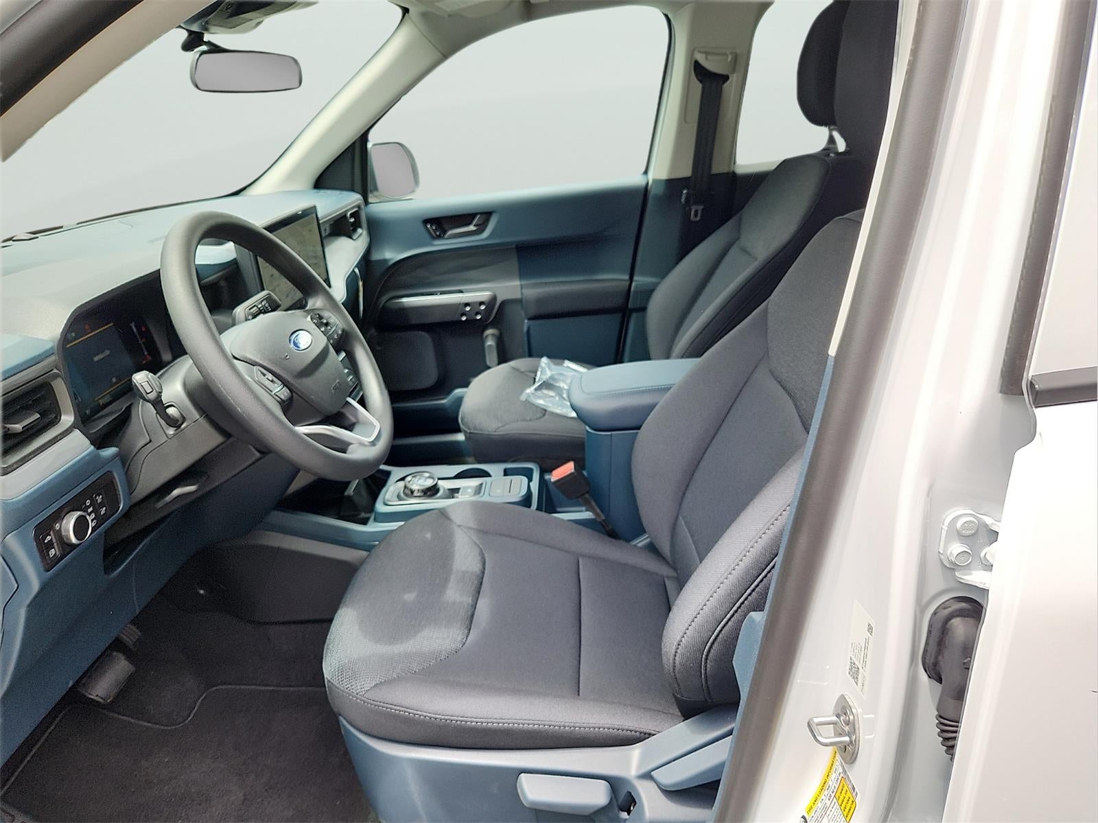 2026 Ford MAVERICK HYBRID XL