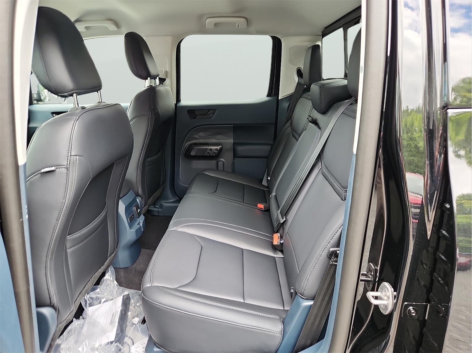 2026 Ford MAVERICK HYBRID Lariat®