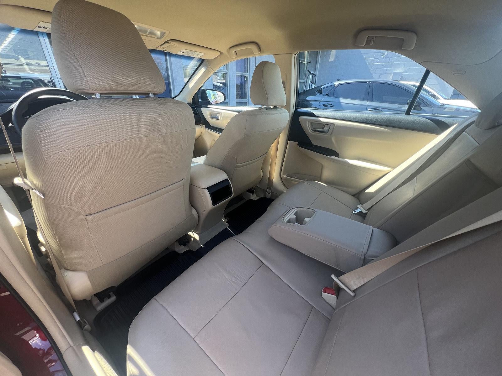 2017 Toyota Camry SE
