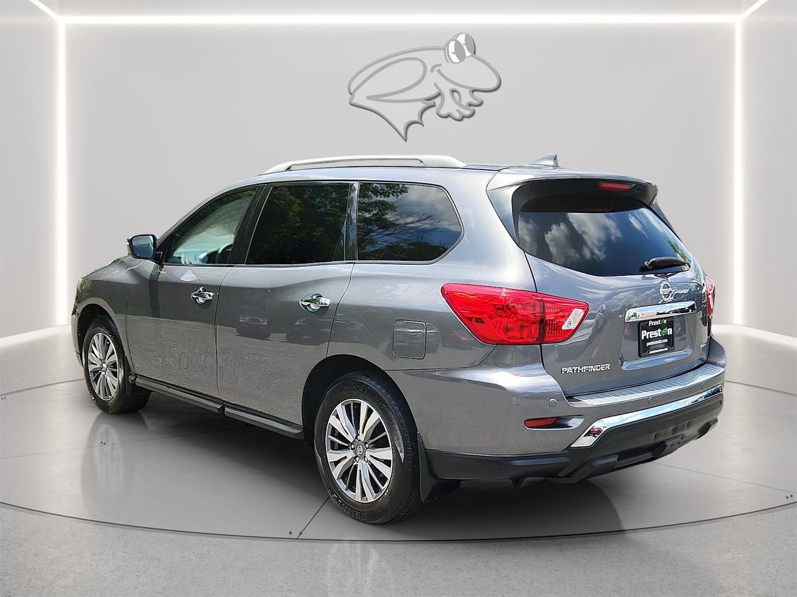 2020 Nissan Pathfinder S