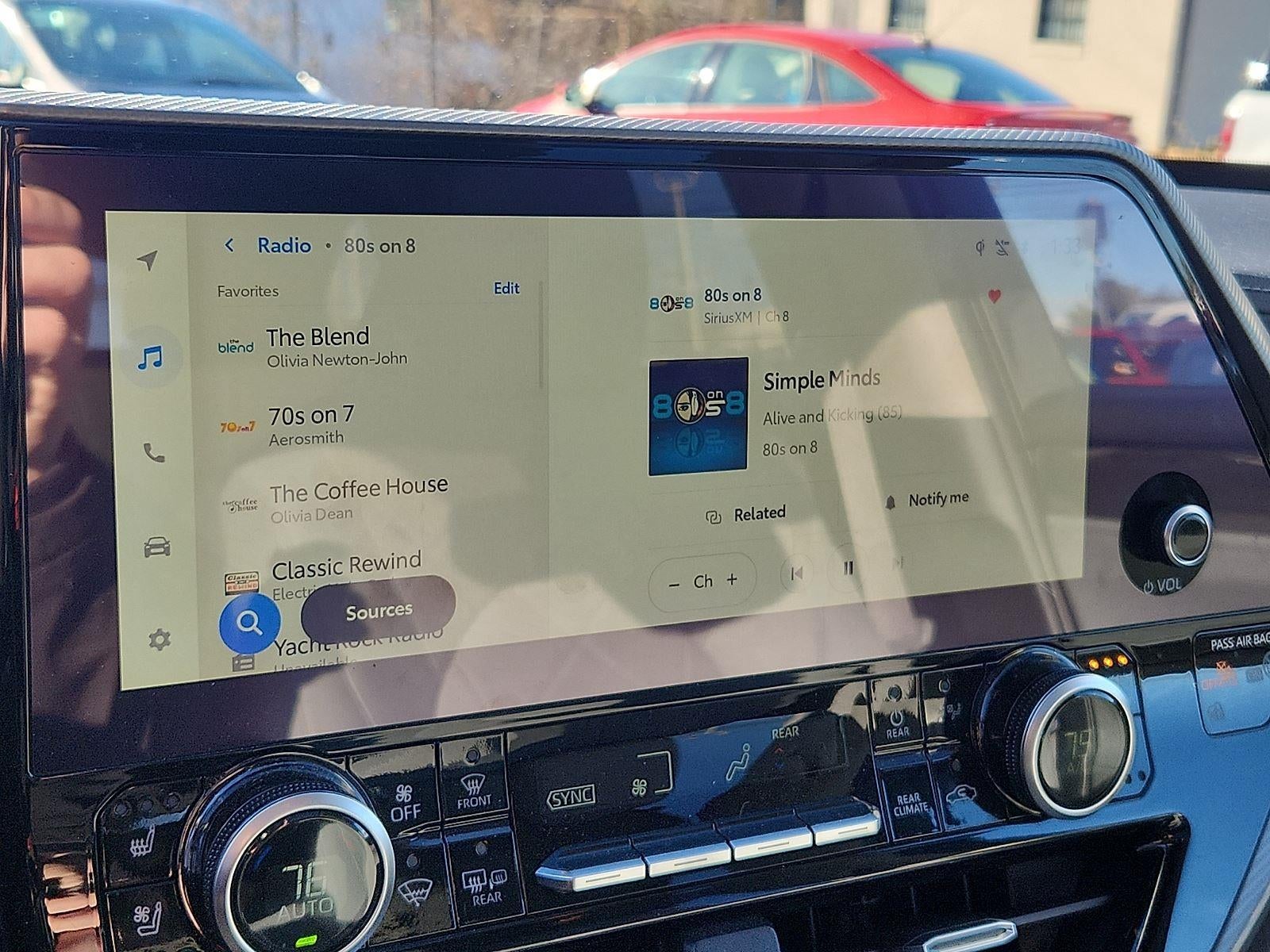 2023 Toyota Highlander Hybrid Platinum