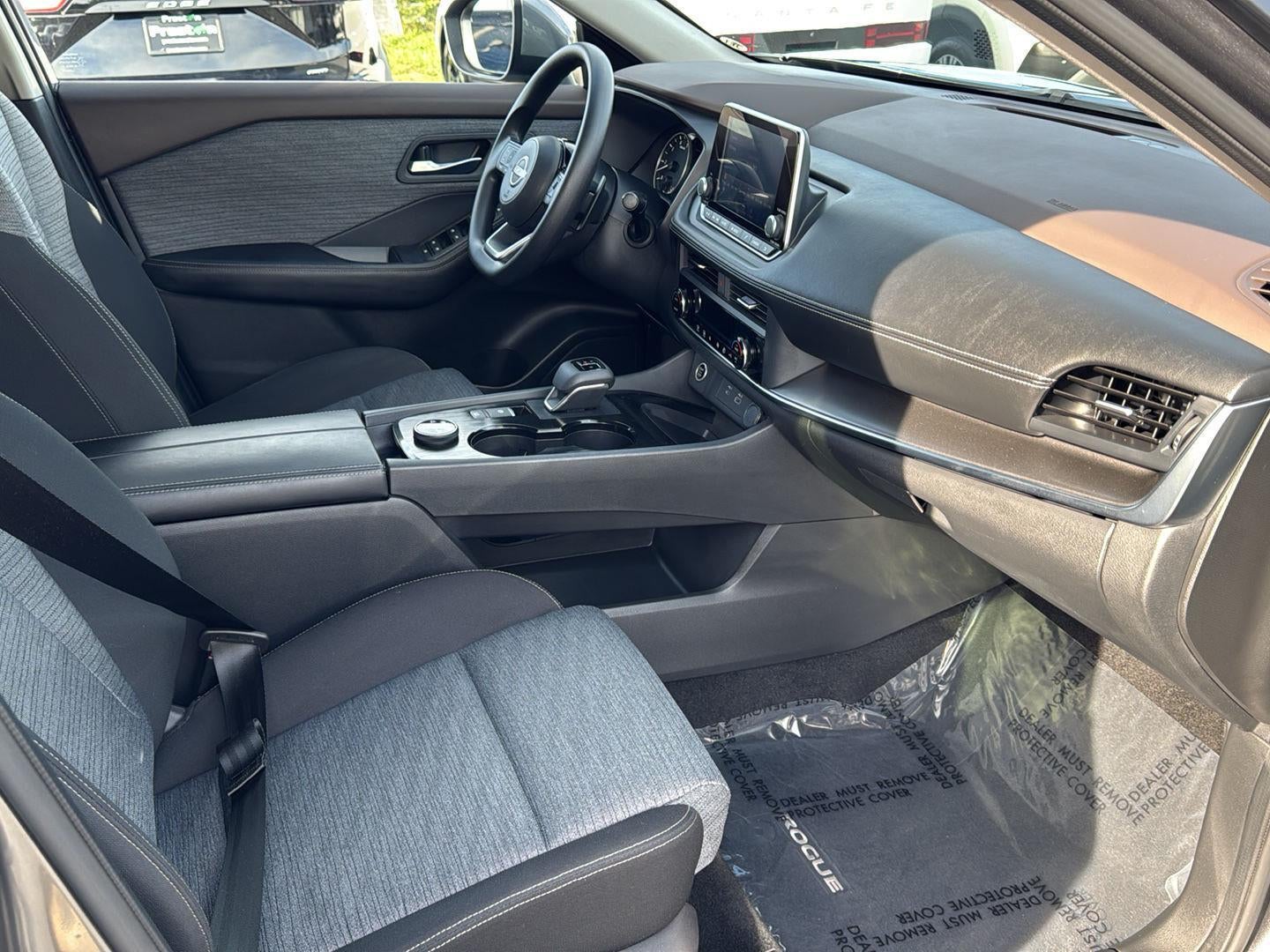 2023 Nissan ROGUE Base