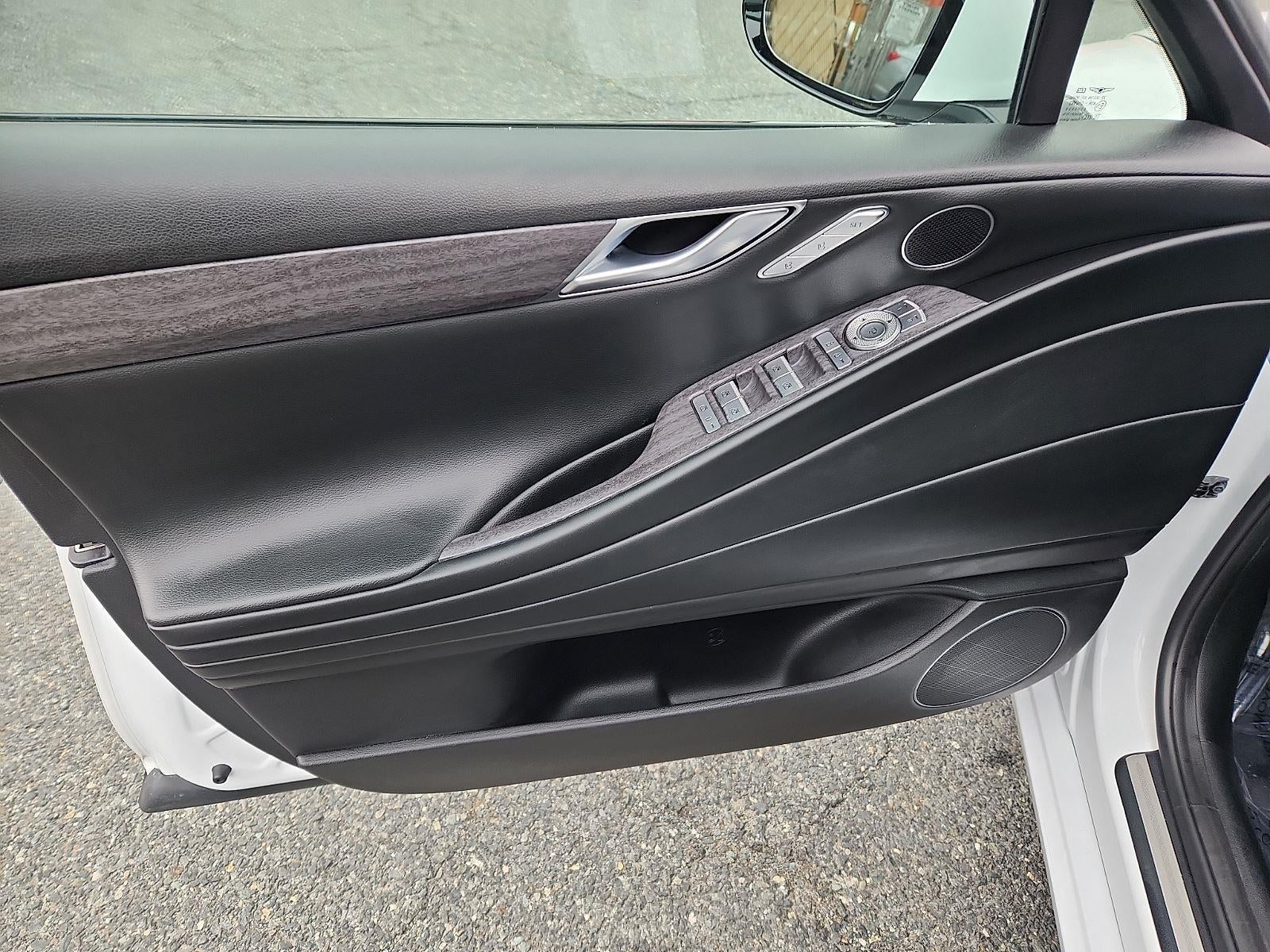 2023 Genesis G80 2.5T