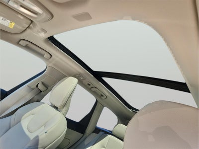 2022 Volvo XC60 Momentum