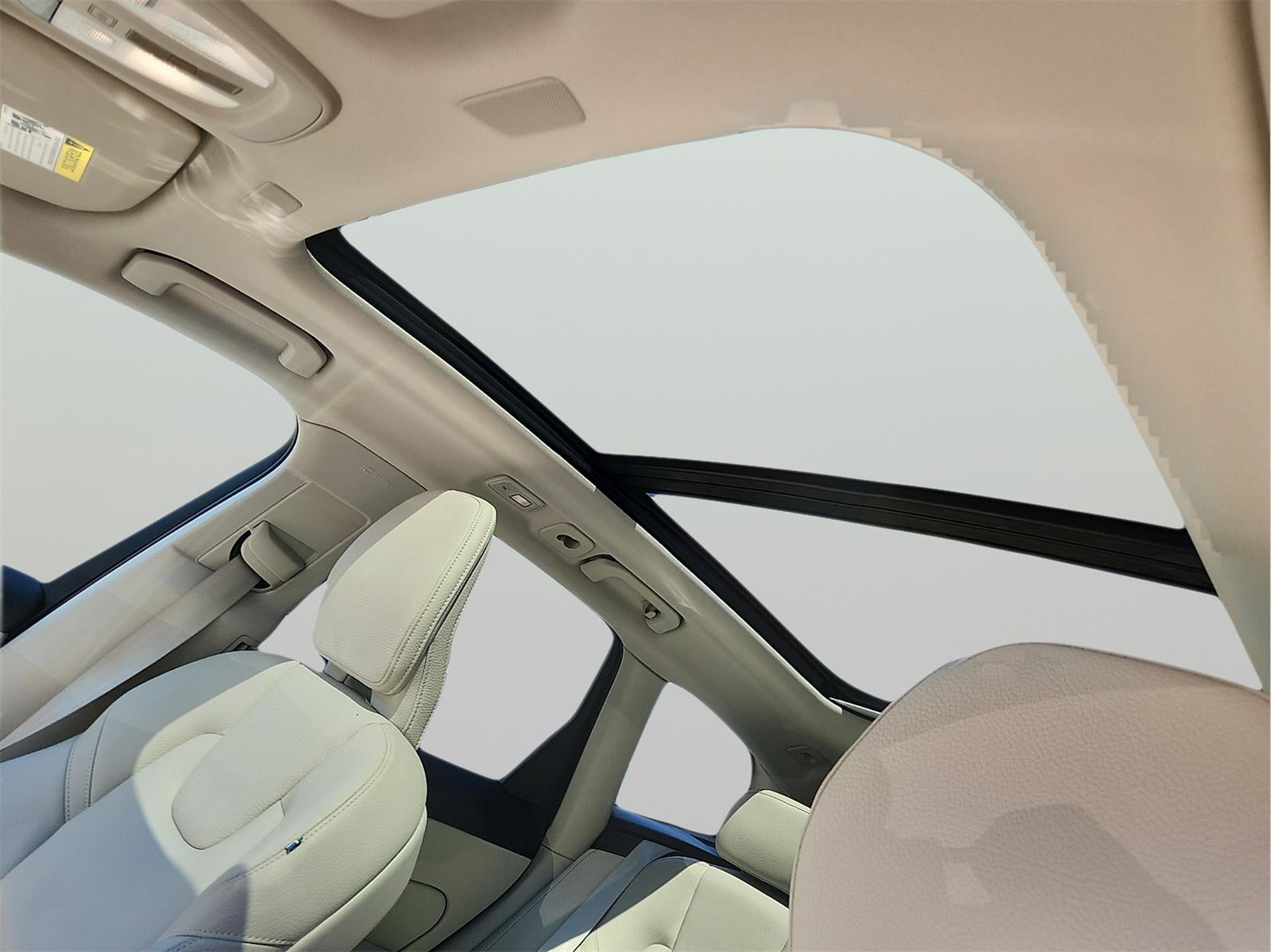 2022 Volvo XC60 Momentum