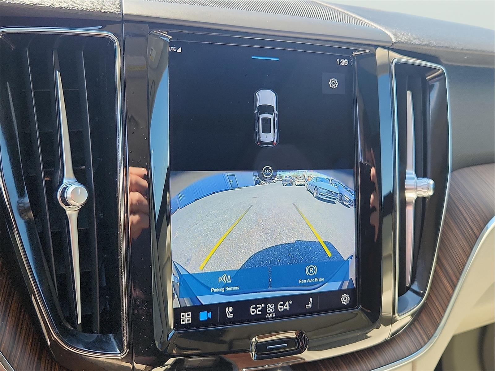 2022 Volvo XC60 Momentum