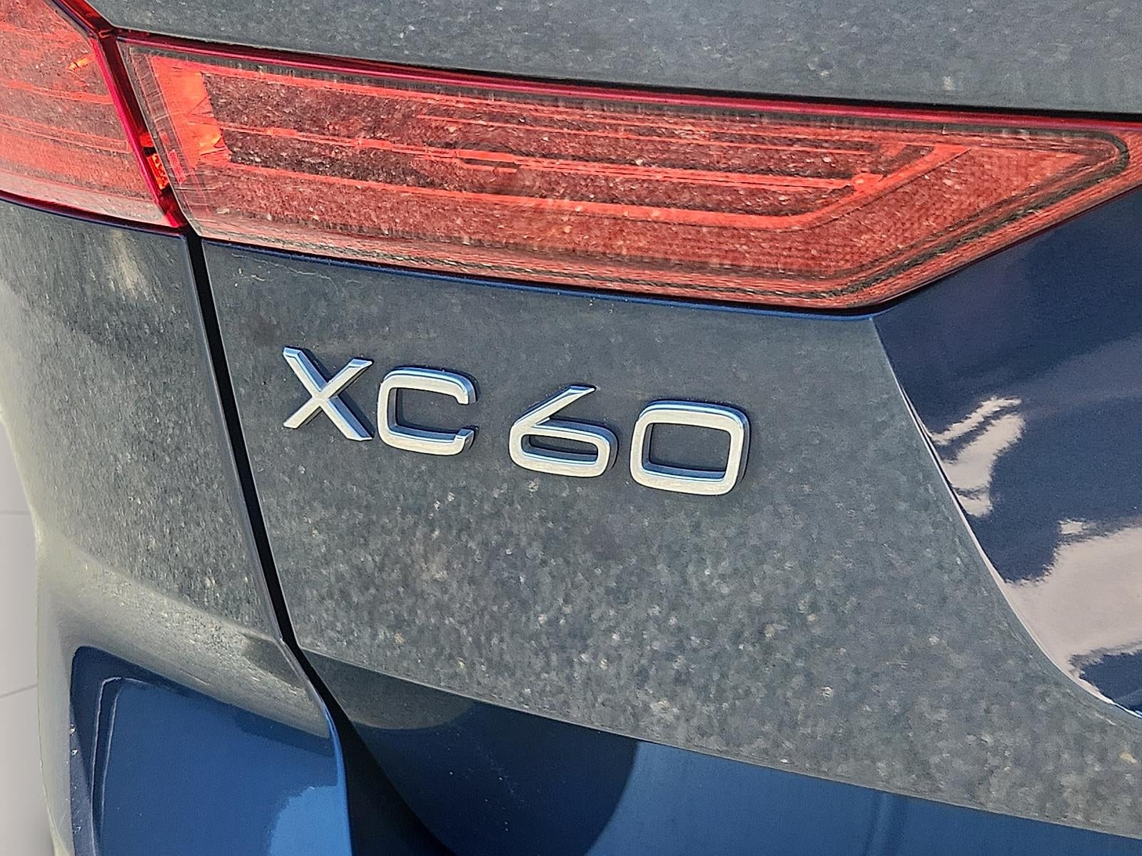 2022 Volvo XC60 Momentum