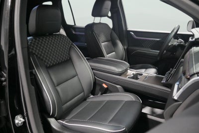 2024 GMC Acadia AWD Denali