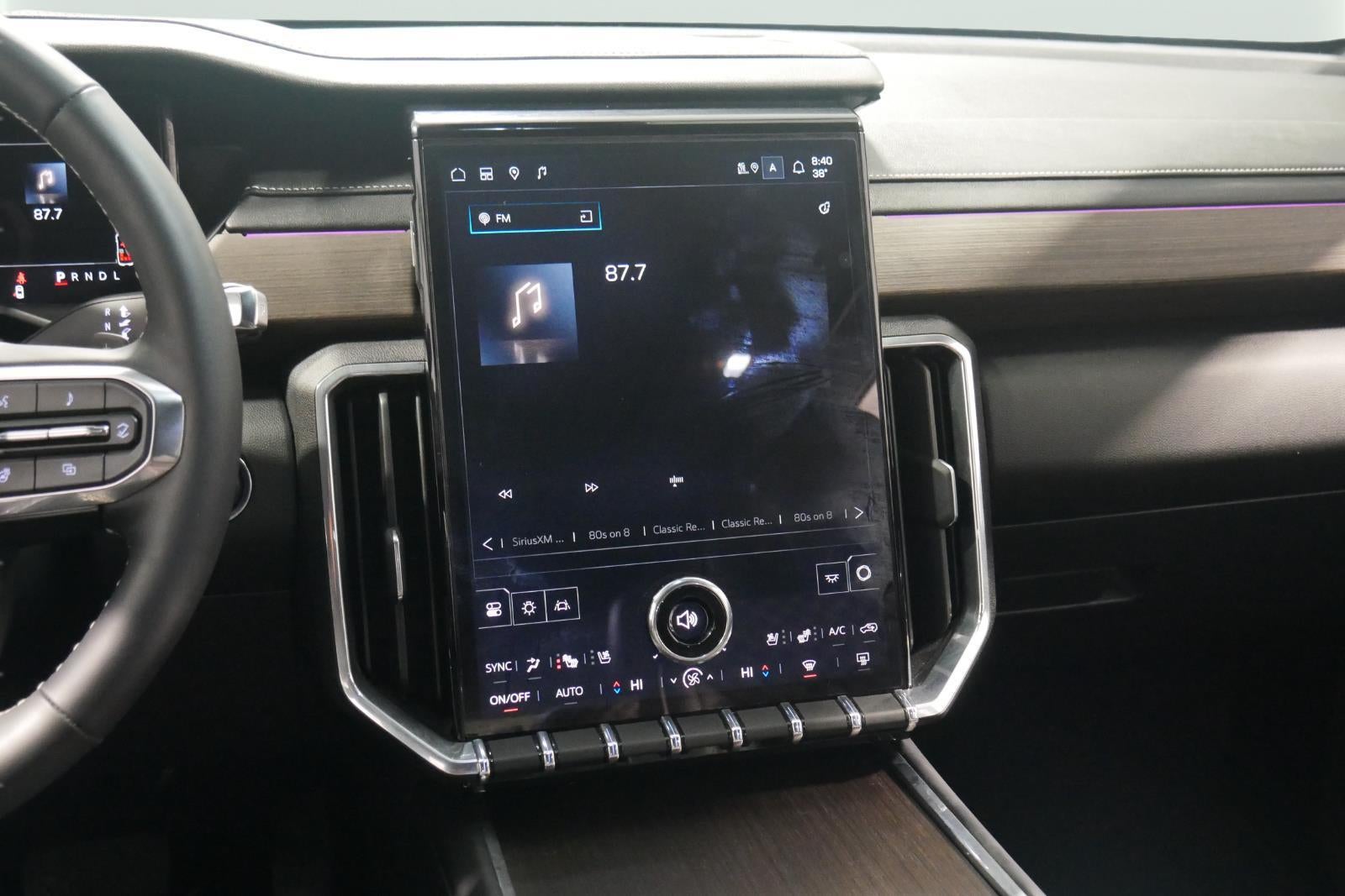 2024 GMC Acadia AWD Denali