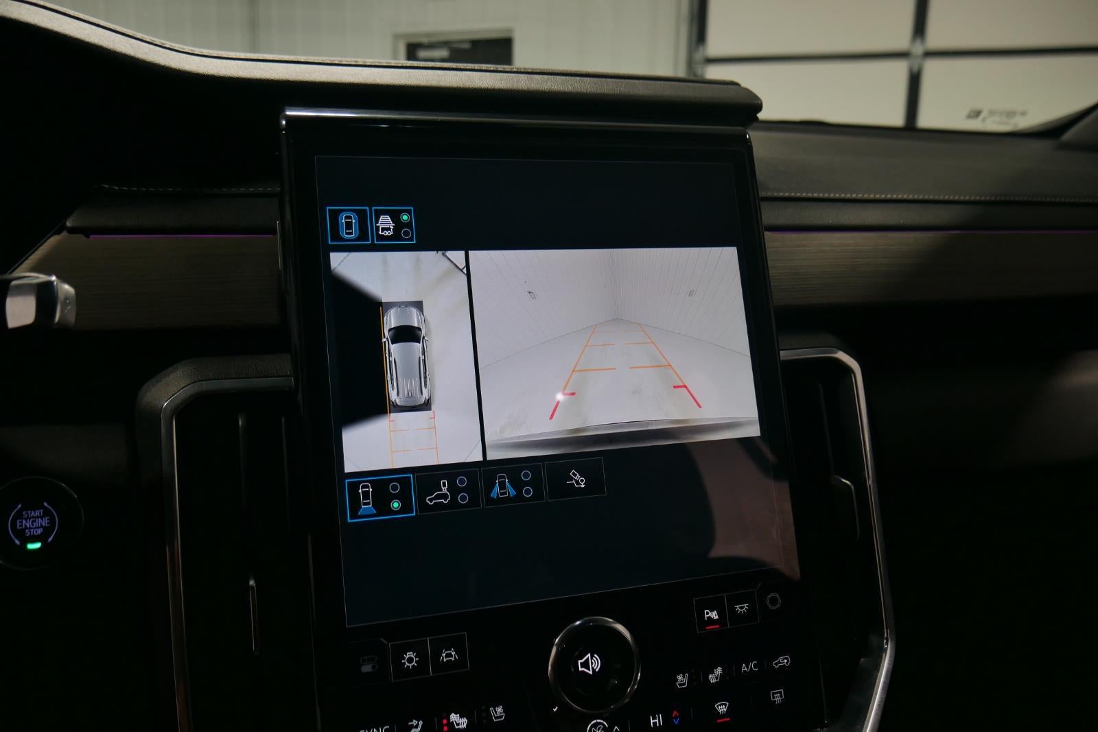 2024 GMC Acadia AWD Denali