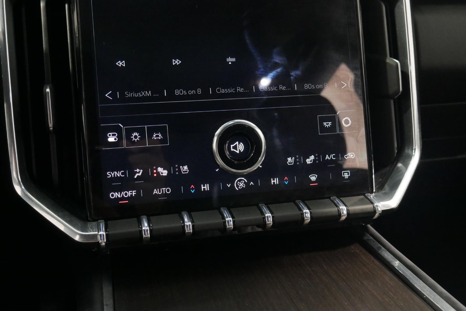 2024 GMC Acadia AWD Denali