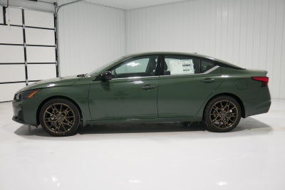 2025 Nissan Altima SR