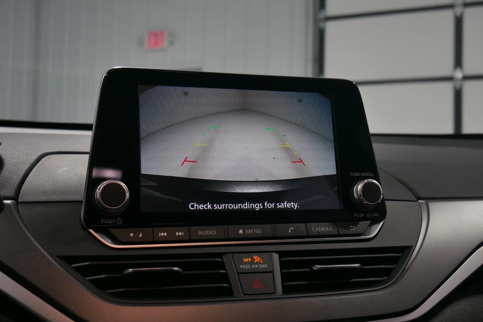 2025 Nissan Altima SR