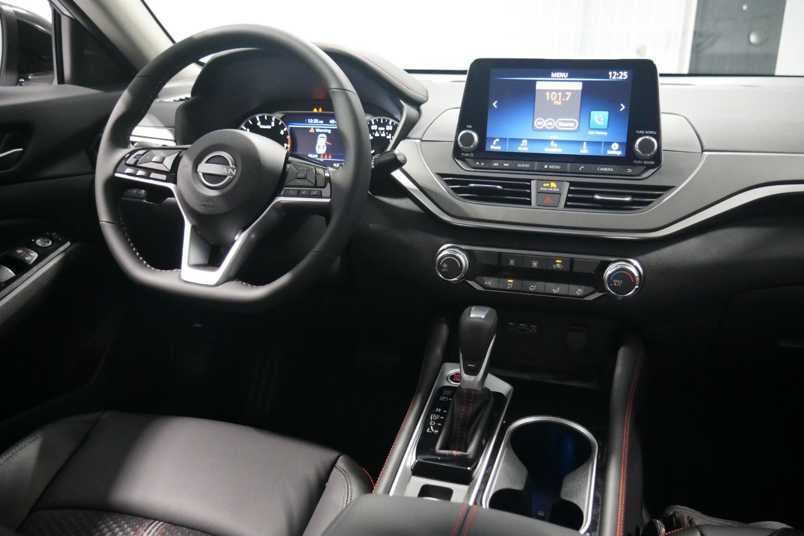 2025 Nissan Altima SR