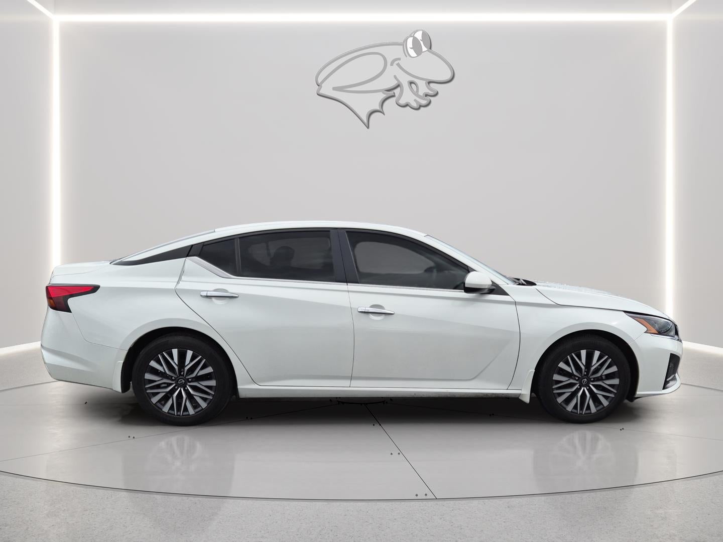 2023 Nissan ALTIMA SV