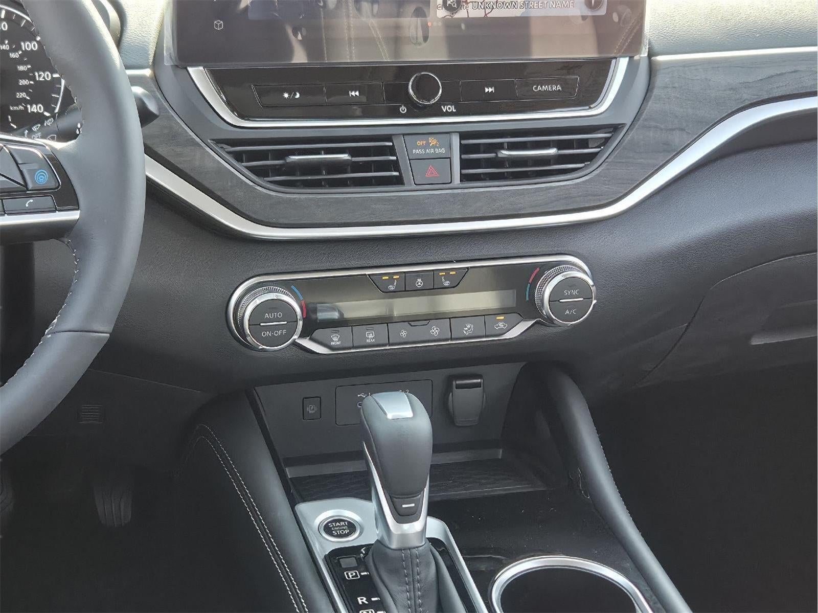 2025 Nissan Altima SL