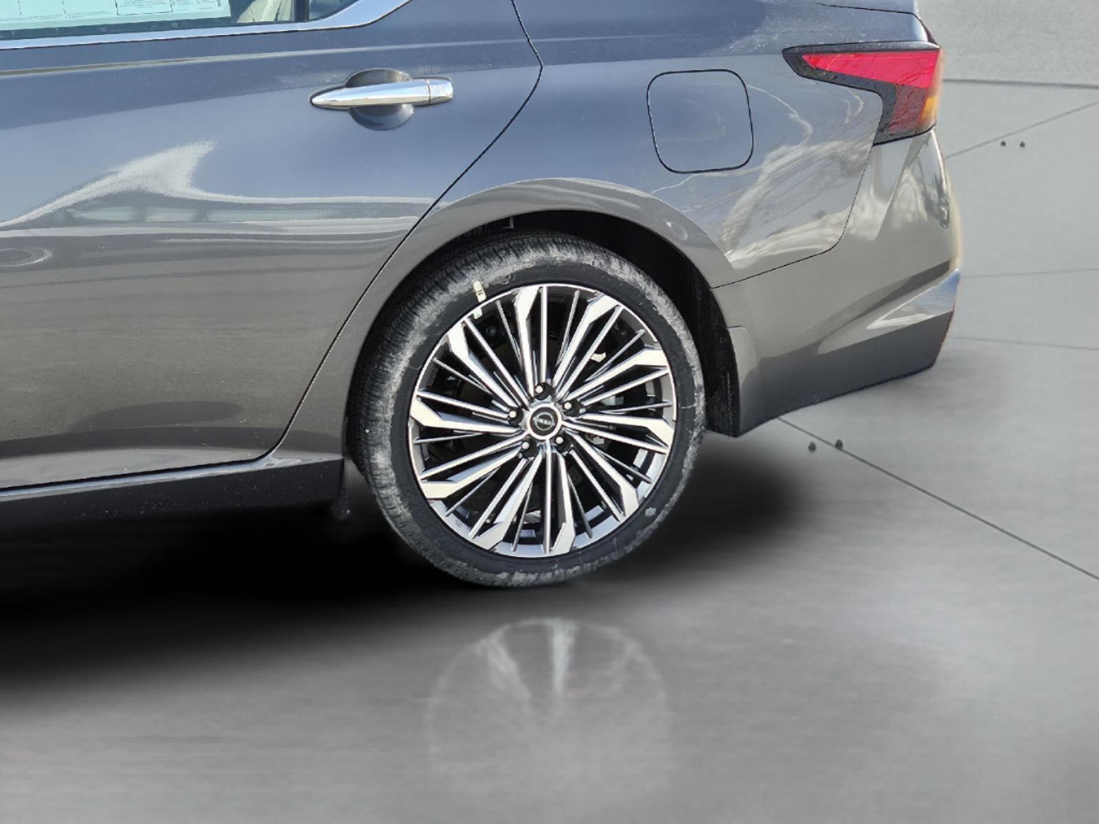 2025 Nissan Altima SL