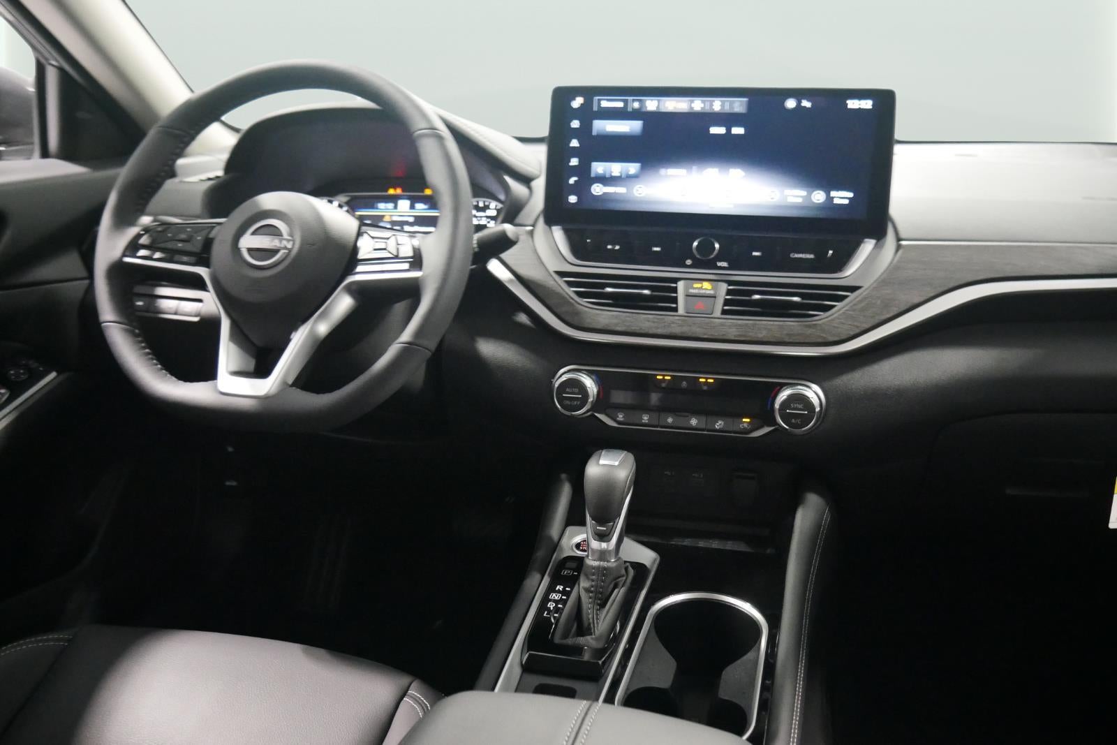 2025 Nissan Altima SL