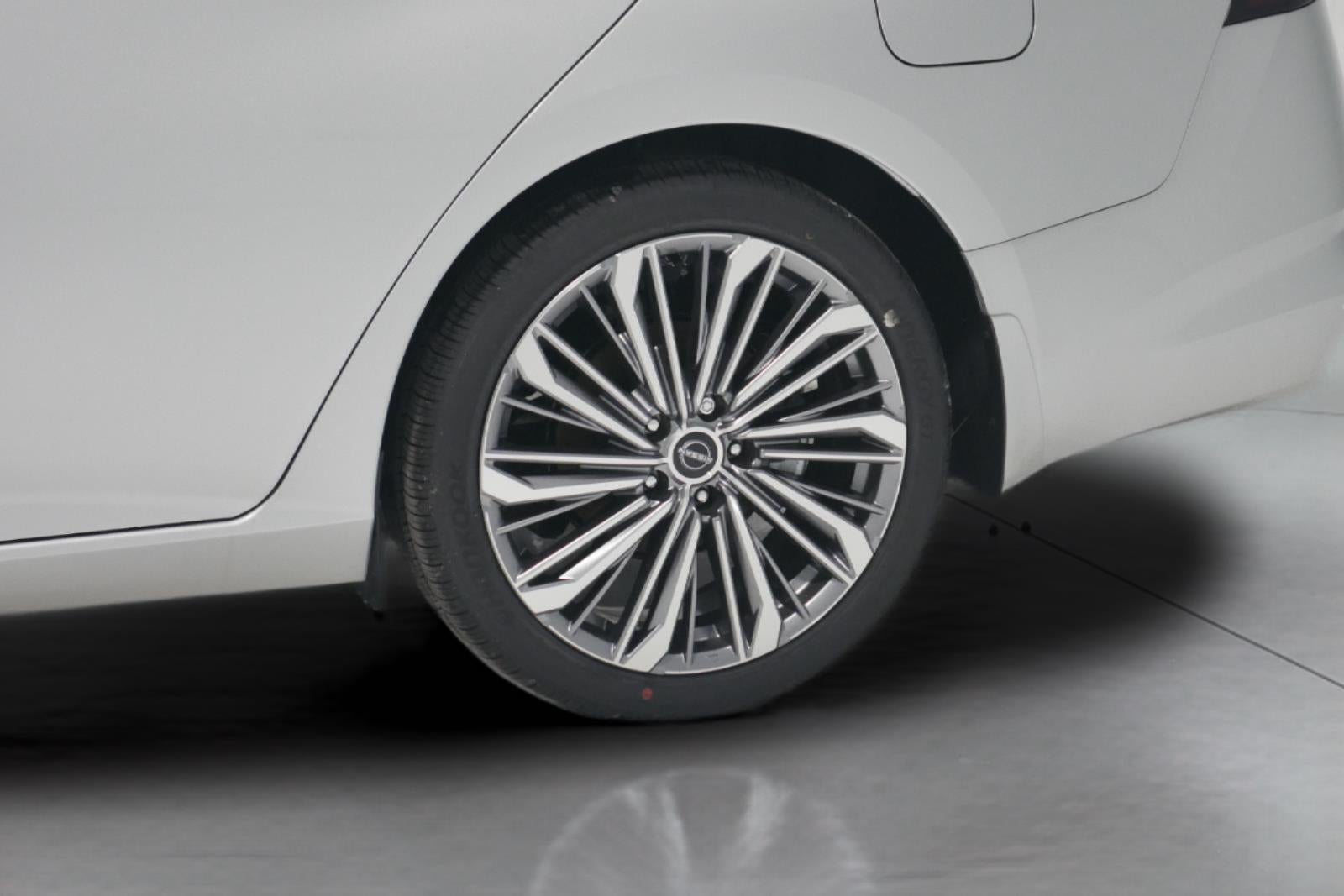 2025 Nissan Altima SL