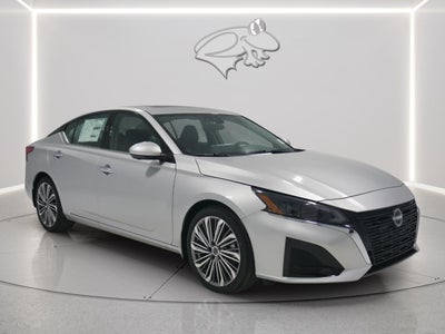 2025 Nissan Altima SL