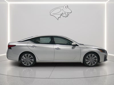 2025 Nissan Altima SL