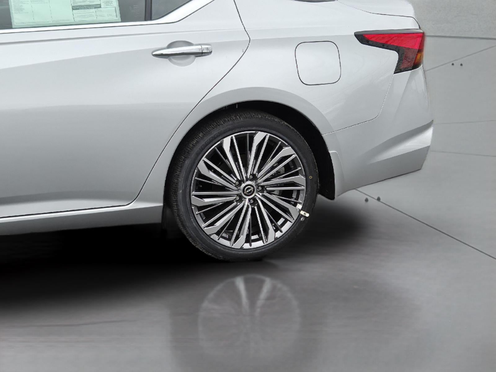 2025 Nissan Altima SL