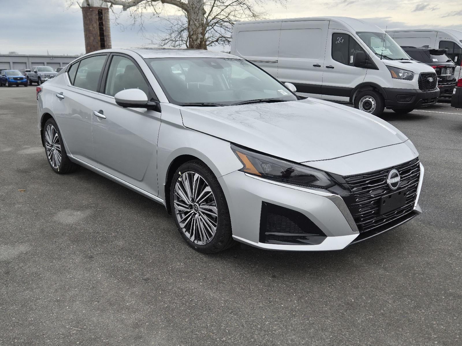 2025 Nissan Altima SL