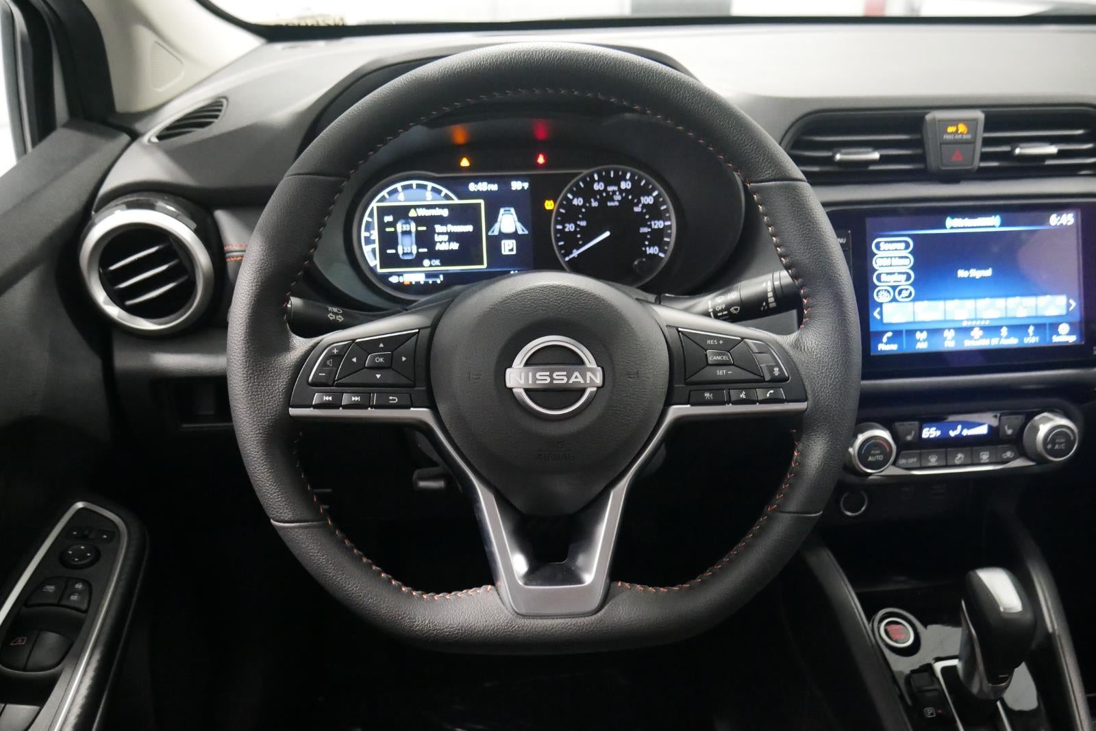 2025 Nissan Versa SR