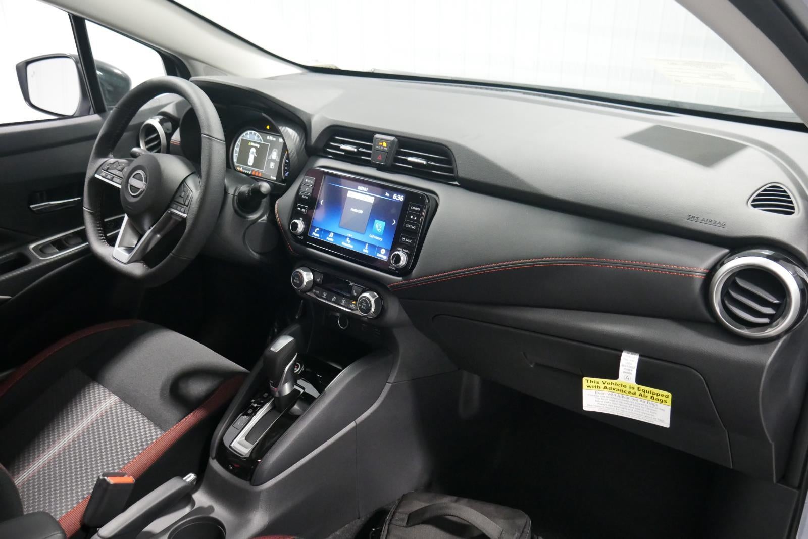 2025 Nissan Versa SR